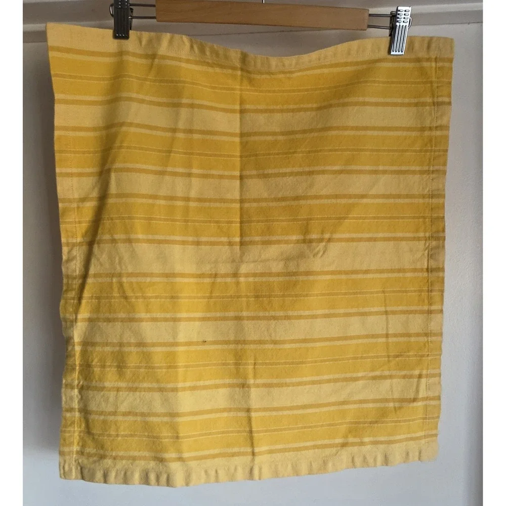 Crate & Barrel Yellow Striped Cotton Napkin 20x18 Set India Cloth Dinner